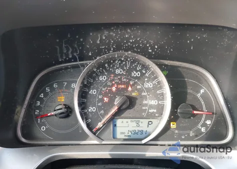 2013 Toyota Rav4 Le z USA, uszkodzony, nr VIN JTMZFREV1D5001696